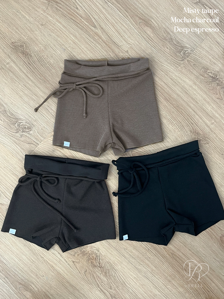 ERELL_Belly Shorts（ベリーゴルジショット）